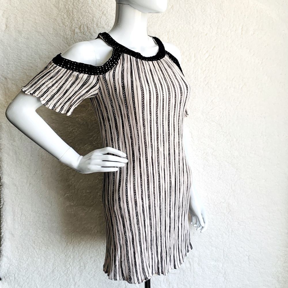 Charlotte Russe Small Dress Cream Cold Shoulder - Picture 2 of 6